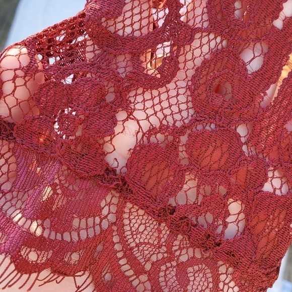 Express Maroon Lace Blouse - Picture 13 of 13